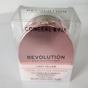Makeup Revolution Conceal & Fix Loose Setting Powder Light Yellow